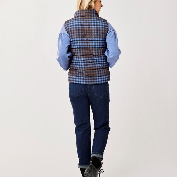 REVERSIBLE VEST Made with Sorona Aura Sustainable Fill Small NWOT - Picture 3 of 3